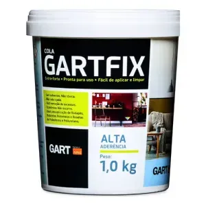 D_NQ_NP_937836-MLB80764216615_112024-O-cola-acrilica-gartfix-deco-para-moldura-e-rodapes-1kg